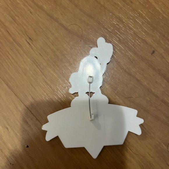 Hardees 1988 - California Raisins Crew Pin - Picture 2 of 2